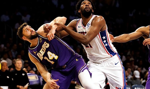 不敢相信！湖人替补内线老将竟然成为了球队逆转76人的奇兵？