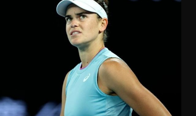 半岛体育全站-连丢两盘无缘达芙妮杯，布拉迪还需提升哪一环节？